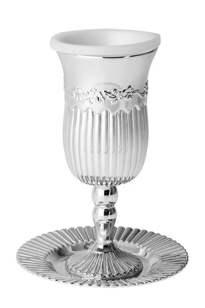 Picture of #819 Cup on base Silver plated Line design